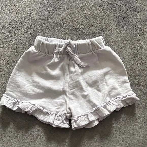 Zara Soft Purple Ruffle Shorts - Picture 4 of 5